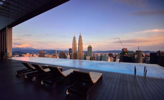 The Best Solo Travel Accommodation Guide (2025)